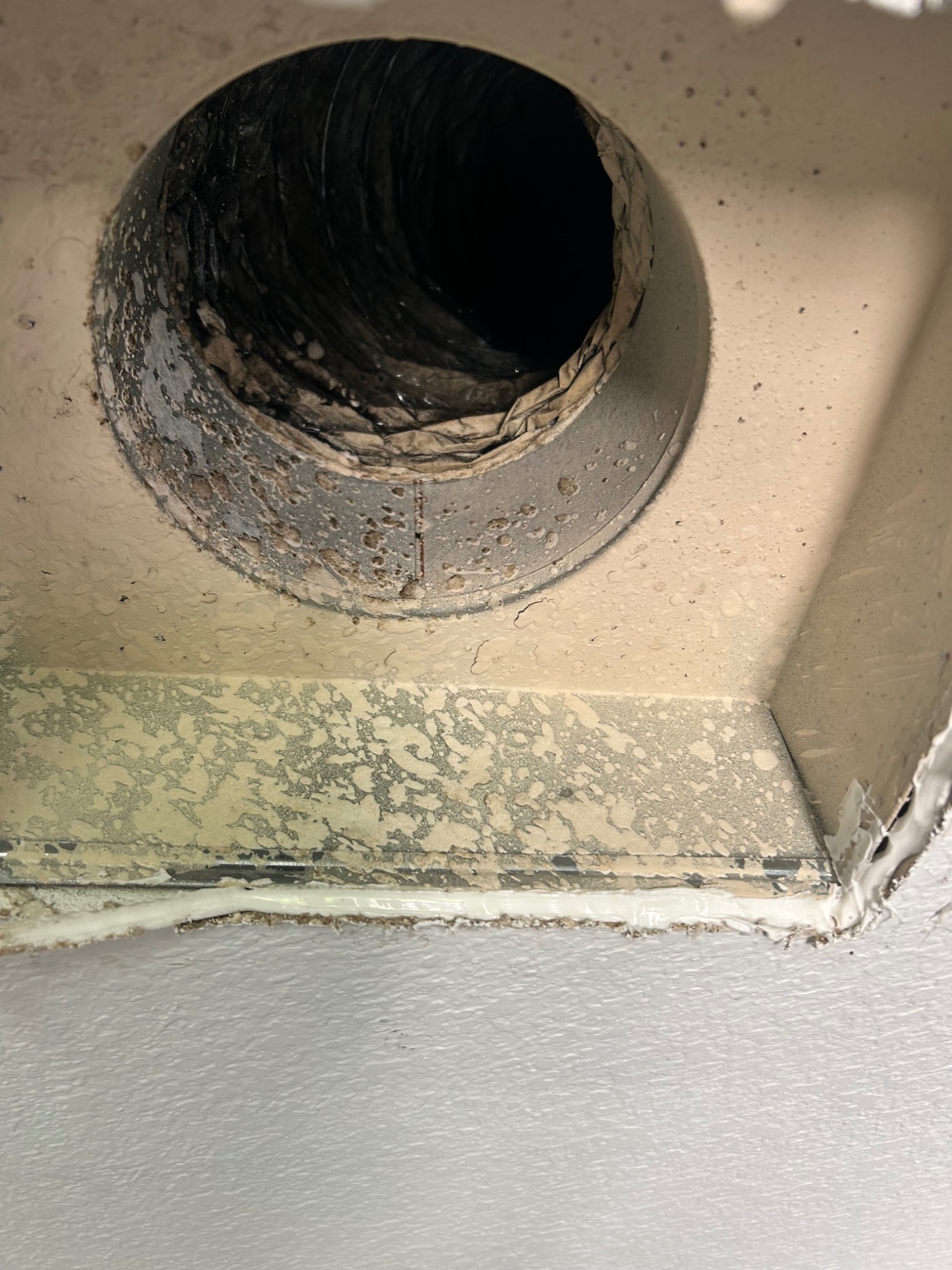 Duct opening during cleaning service